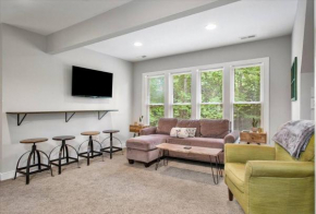 Modern Comforts, Classic Charm: Neighborhood Gem